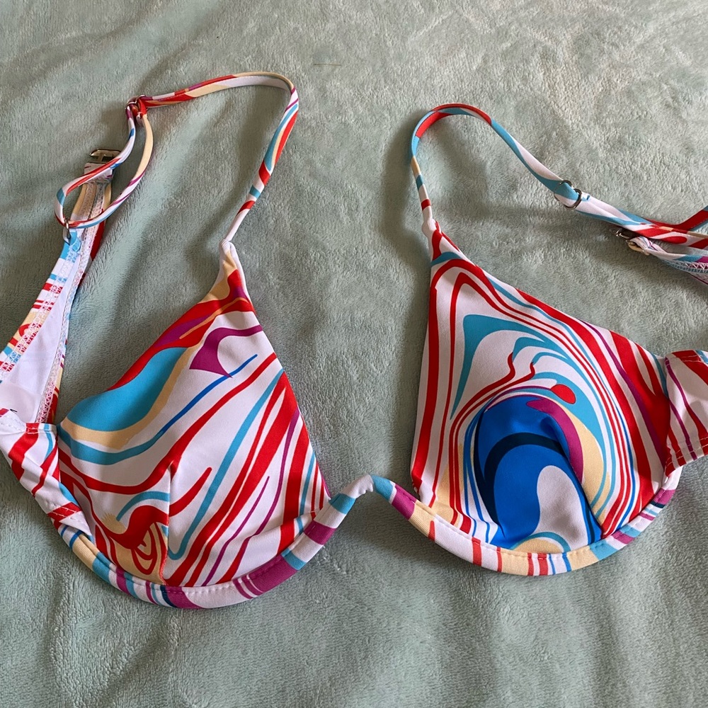 SHEIN medium multicolored bathing suit top